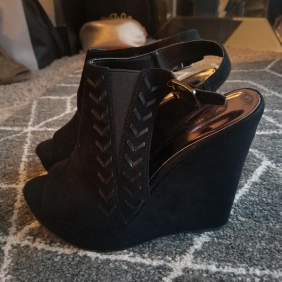 Brand New Carlos Santana Wedges - Picture 1 of 4